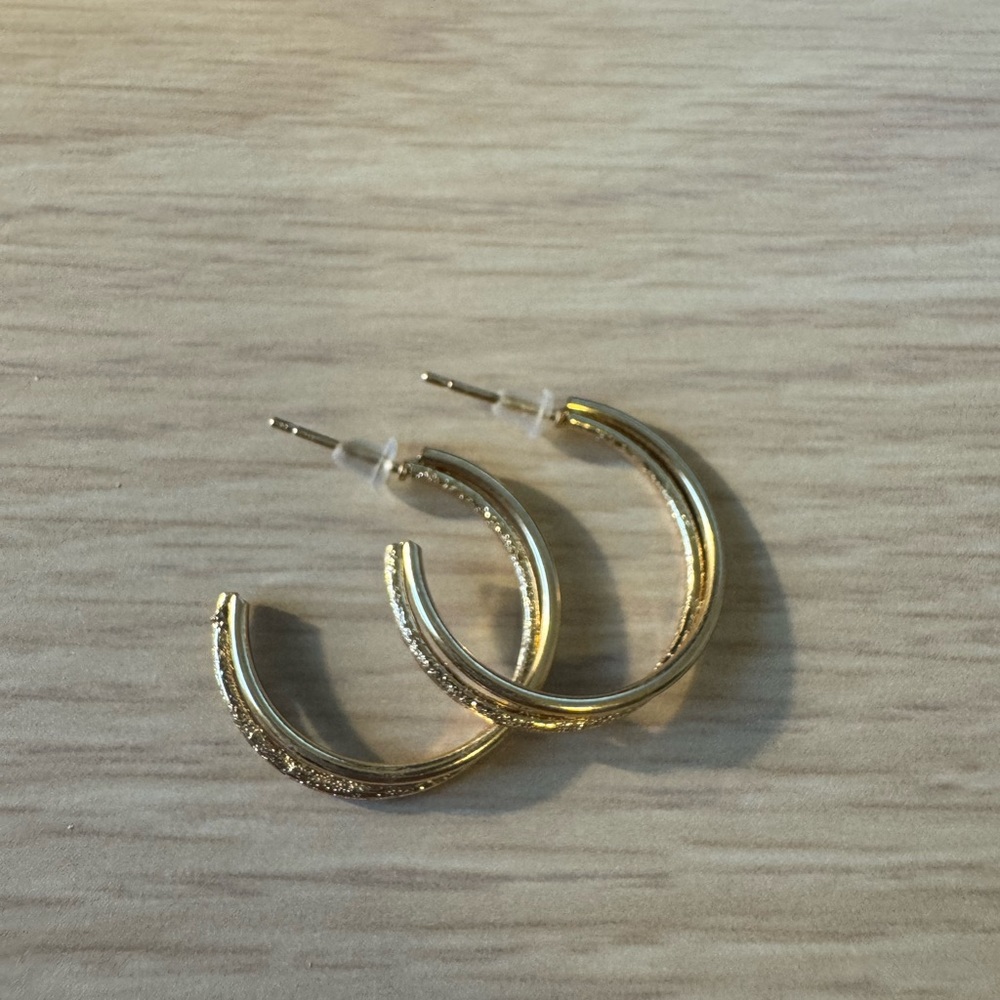 Double Hoops ✨NWOT✨